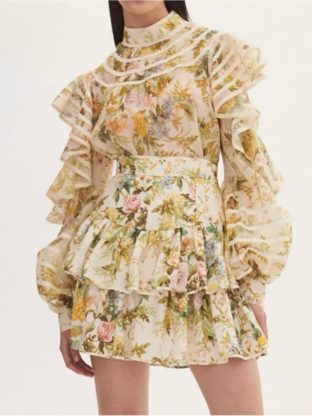 Alemais elegant silk/linen Floral Top with Ruffles.  Size 4